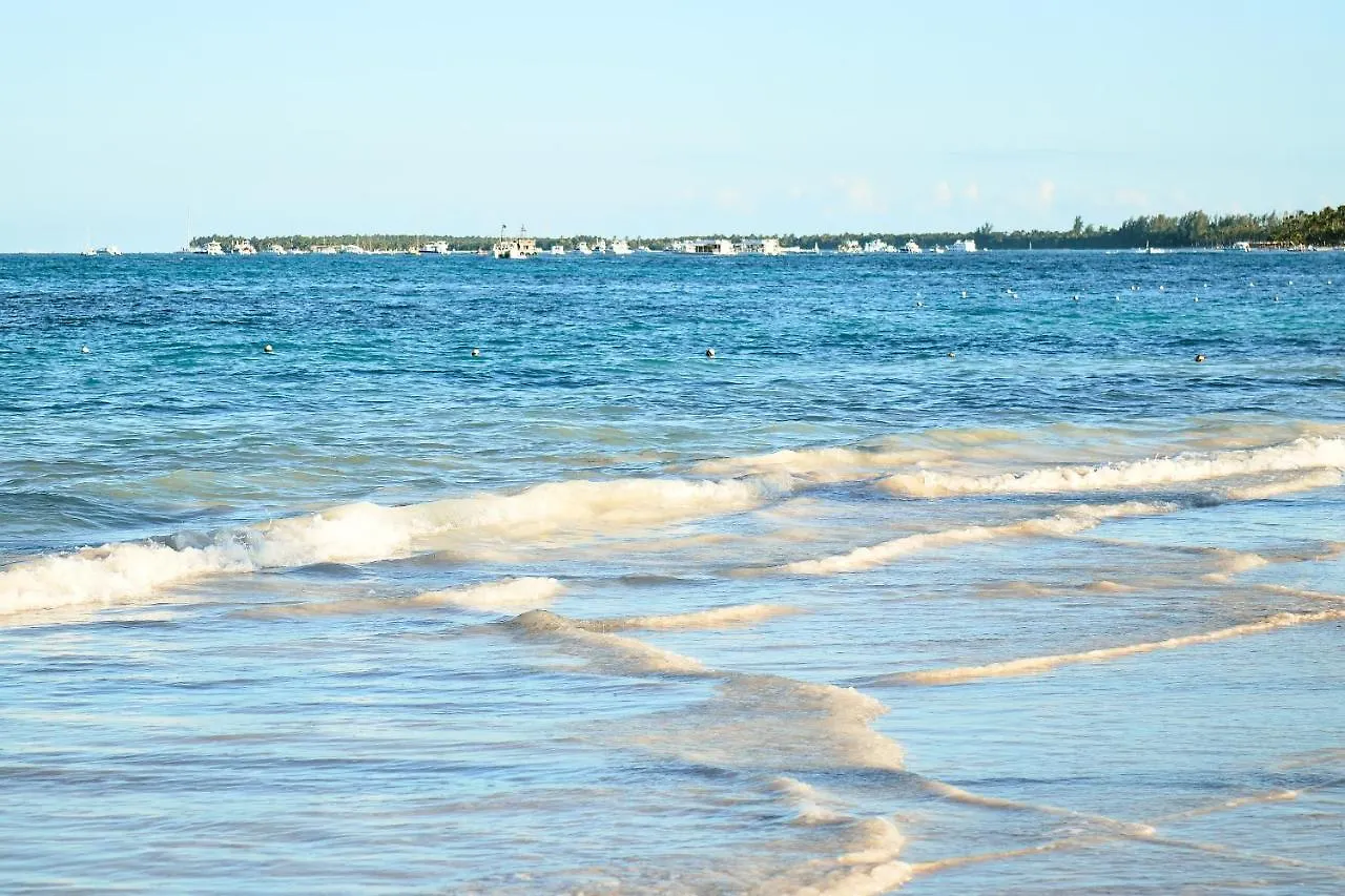 Flor Del Mar Condo Punta Cana Beachfront Appart hôtel